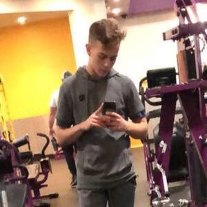 Meet your Posher, Dylan